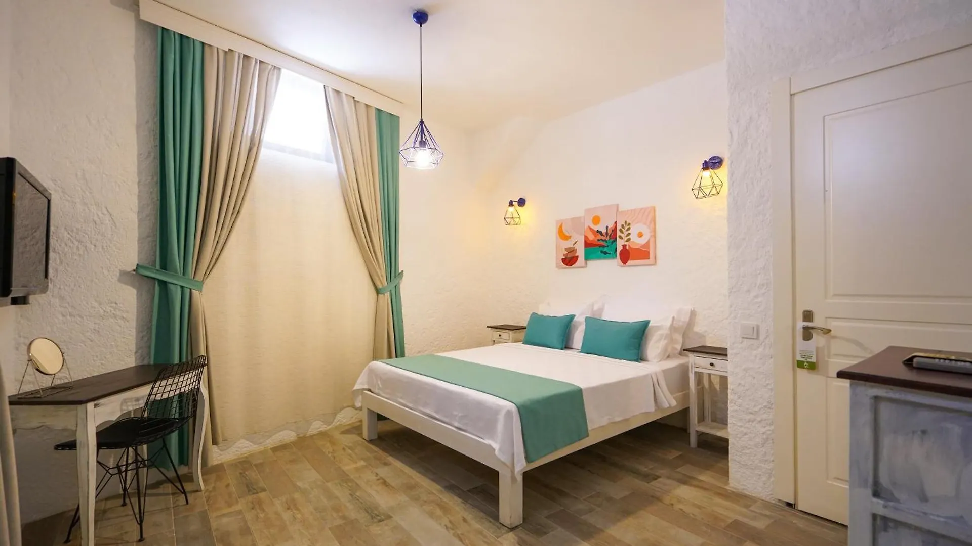 Portakal Cicegi Alacati 0*,