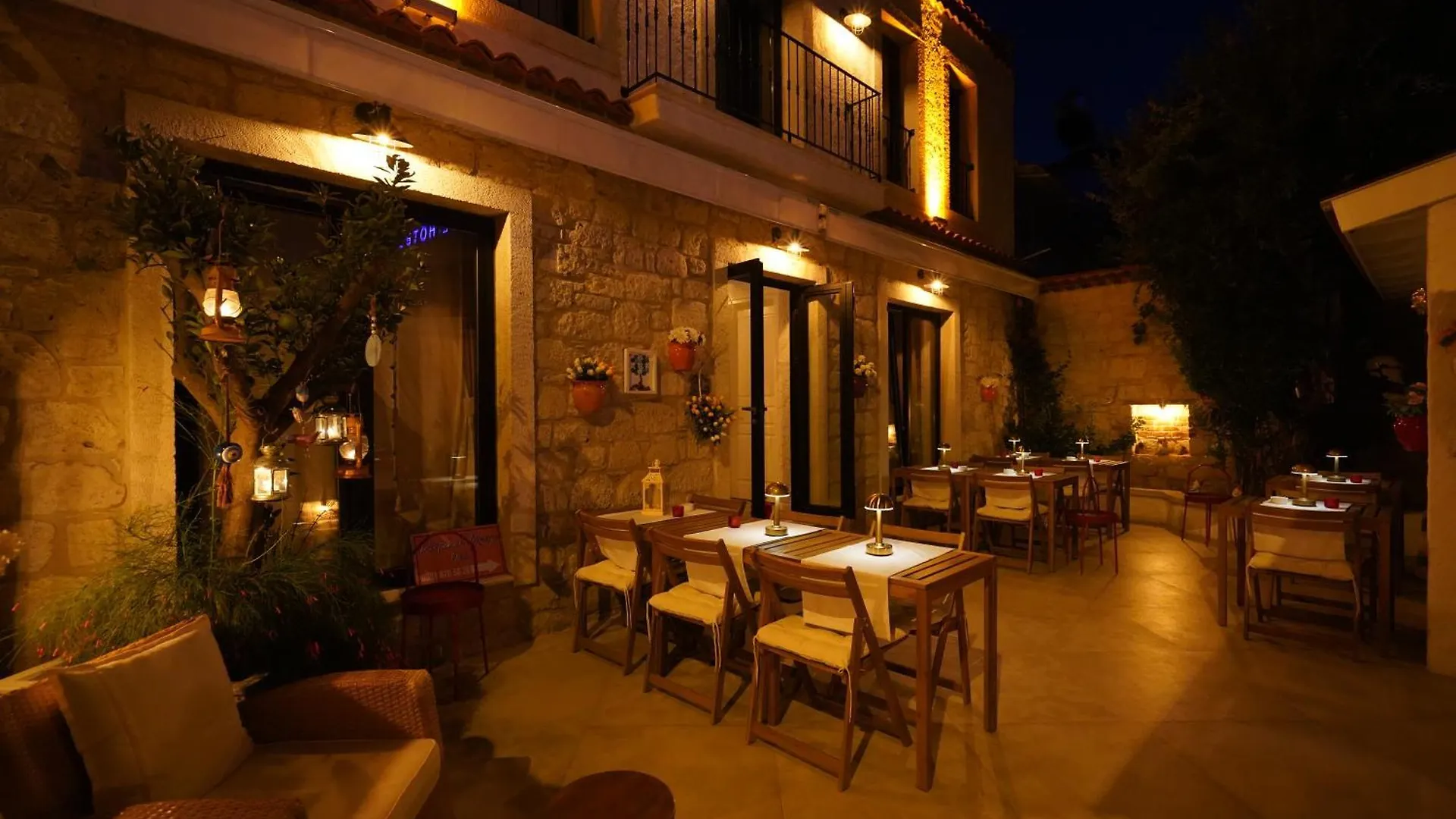 Otel Portakal Cicegi Alaçatı