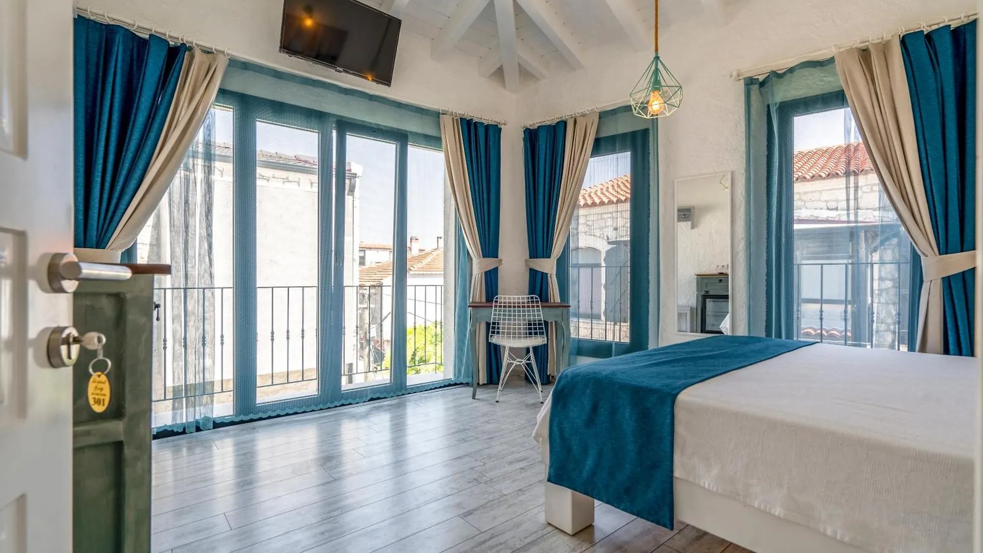 Otel Portakal Cicegi Alaçatı